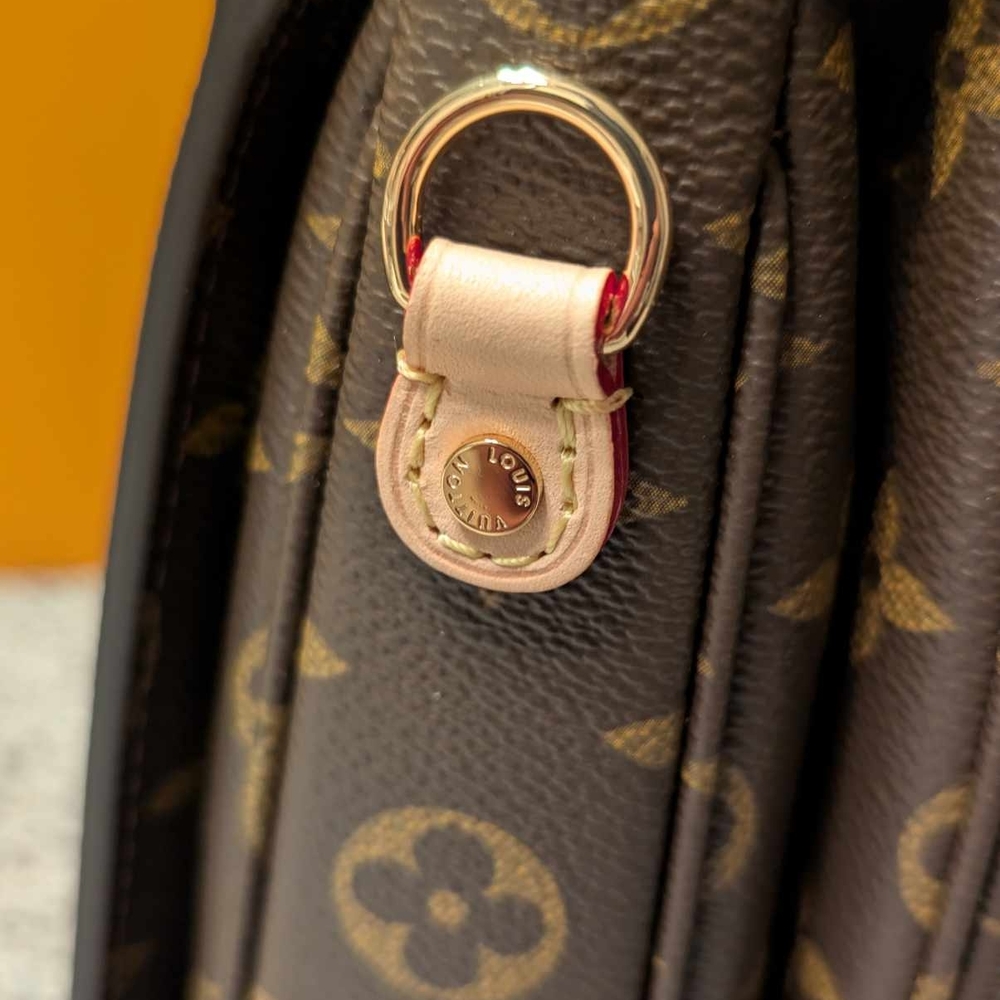 Louis Vuitton Brown Pochette Metis - Picture 4 of 12